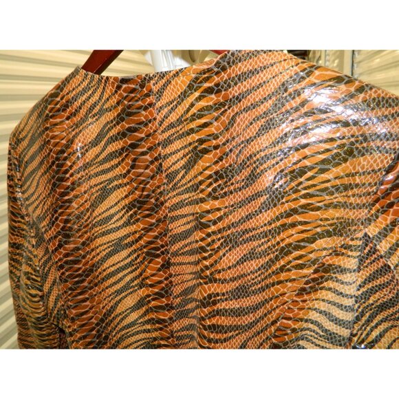 Pamela McCoy Size L New Leather Animal Print Jacket Zippered Front & Cuffs - Picture 14 of 15